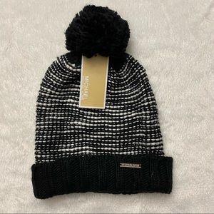 NWT Michael Kors Beanie Hat Black White One Size